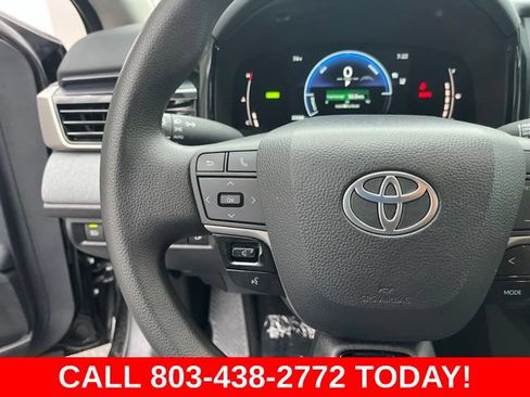 Used 2025 Toyota Camry LE FWD image 19