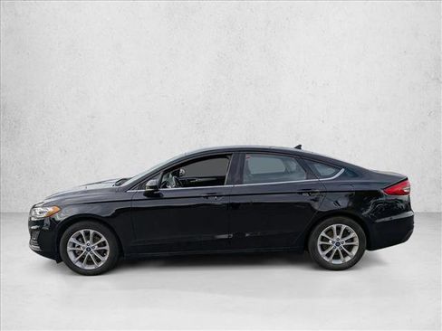 Used 2019 Ford Fusion SE image 8