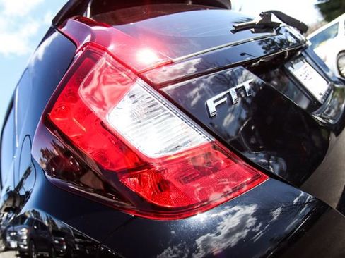 Used 2020 Honda Fit LX image 27