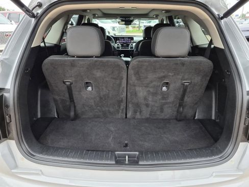 Used 2023 Kia Sorento EX w/ Panoramic Sunroof Package FWD image 8