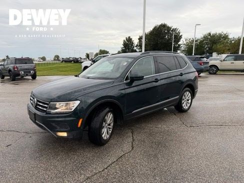Used 2018 Volkswagen Tiguan SE AWD/4WD image 6