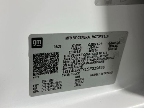 Used 2025 GMC Sierra 2500 AT4 image 39