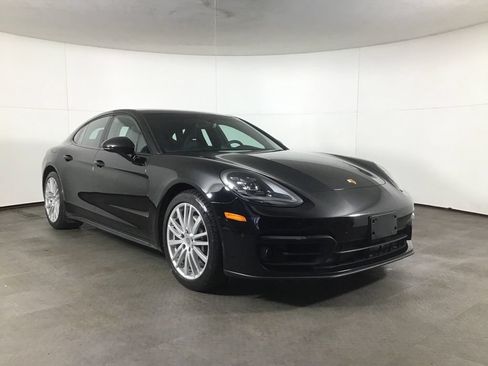 Certified 2023 Porsche Panamera 4 AWD/4WD image 9