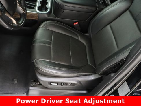 Used 2019 Chevrolet Silverado 1500 High Country w/ Technology Package image 16