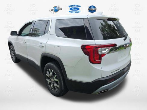 Used 2022 GMC Acadia SLE FWD image 2