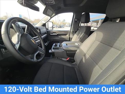 Certified 2025 Chevrolet Silverado 2500 LT w/ Convenience Package image 24