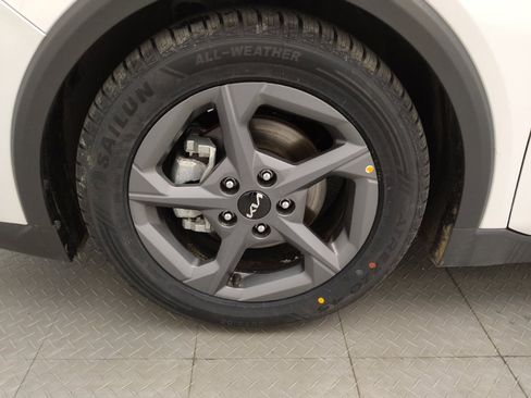 Used 2025 Kia K4 FWD image 31