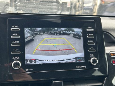 Used 2024 Toyota Camry SE image 30