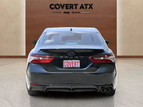 Used 2024 Toyota Camry SE FWD image 4