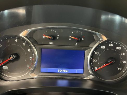 Used 2023 Chevrolet Traverse LT image 21