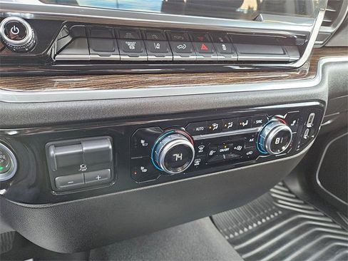 Used 2024 GMC Sierra 2500 SLE w/ SLE Convenience Package image 21