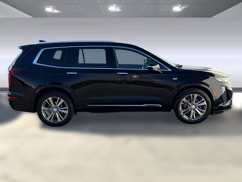 Certified 2023 Cadillac XT6 Premium Luxury image 6