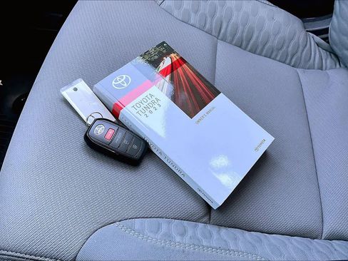 Used 2023 Toyota Tundra SR5 w/ SR5 Convenience Package AWD/4WD image 14