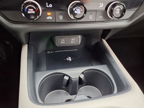 Certified 2026 Honda HR-V LX image 8