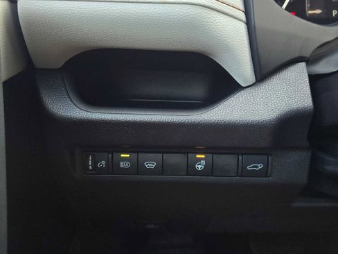 Certified 2025 Toyota RAV4 XLE Premium image 29