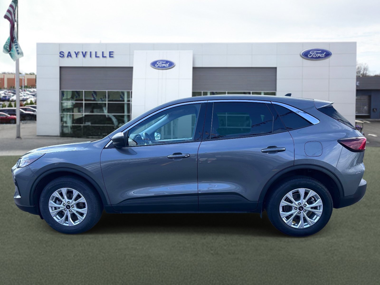 Used 2023 Ford Escape Active AWD/4WD image 2