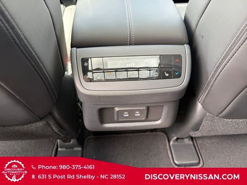 New 2026 Nissan Pathfinder SL w/ SL Premium Package AWD/4WD image 32