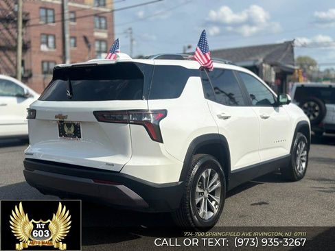 Used 2025 Chevrolet Equinox LT w/ Convenience Package II image 6