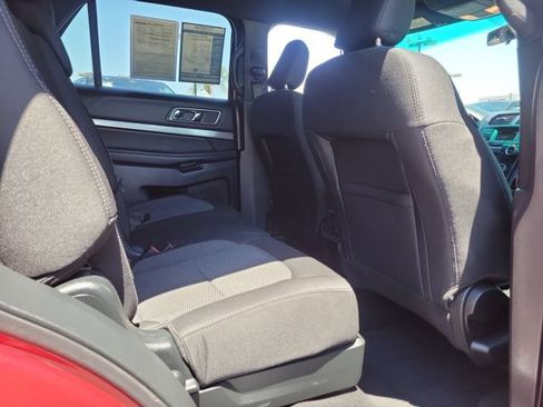 Used 2019 Ford Explorer XLT FWD image 23