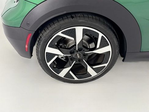 Certified 2025 MINI Cooper S FWD image 32