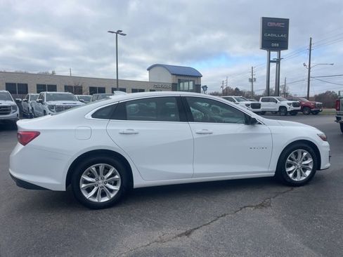 Used 2024 Chevrolet Malibu LT image 3