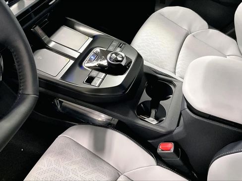 New 2026 Subaru Solterra image 7