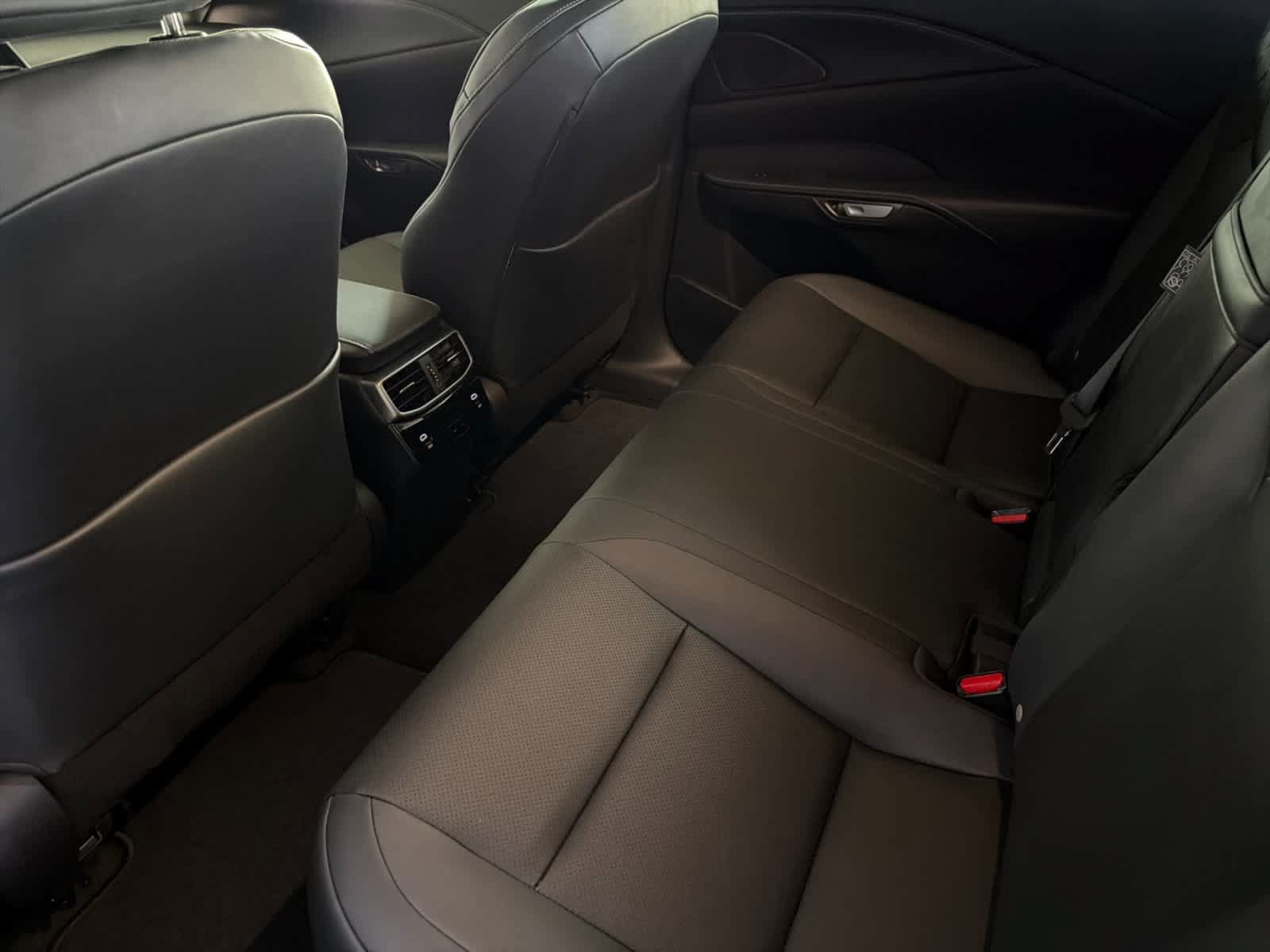Used 2024 Lexus RX 350 FWD w/ Technology Package image 4