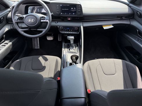 Used 2026 Hyundai Elantra Sport FWD image 7