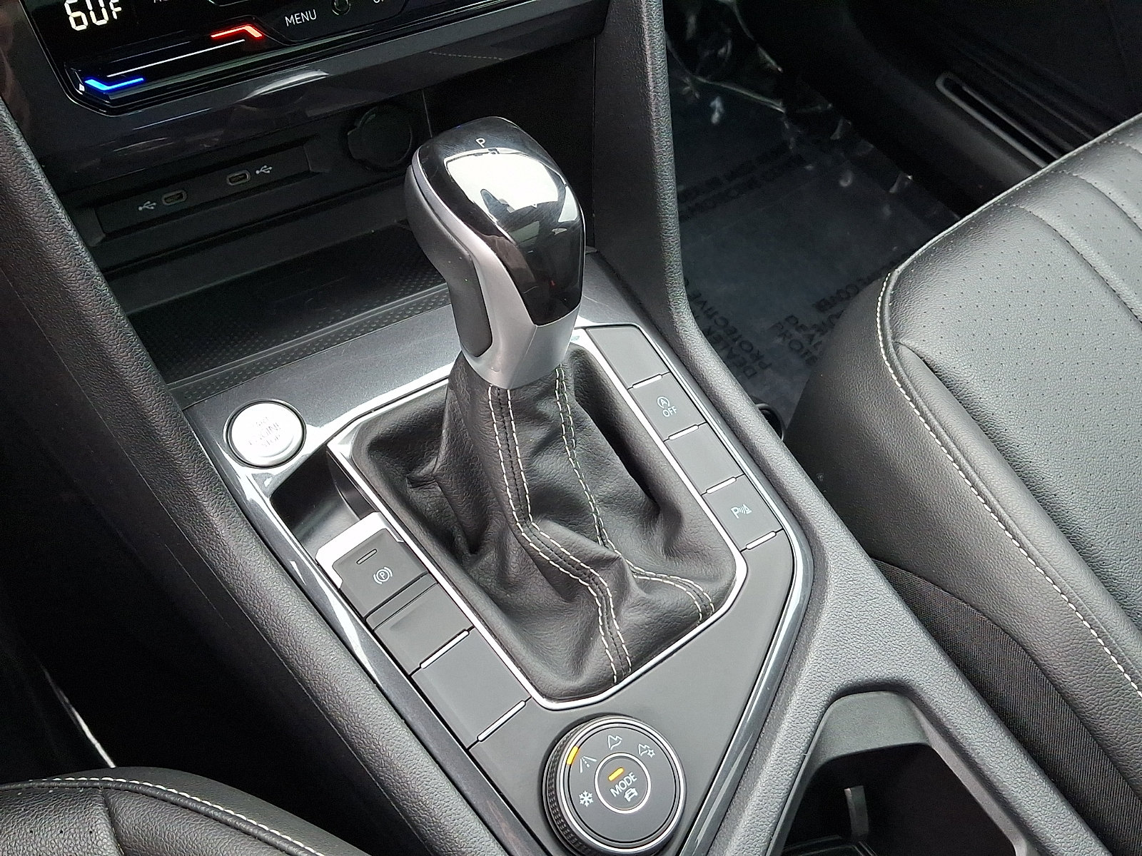 Used 2024 Volkswagen Tiguan SE R-Line AWD/4WD image 18