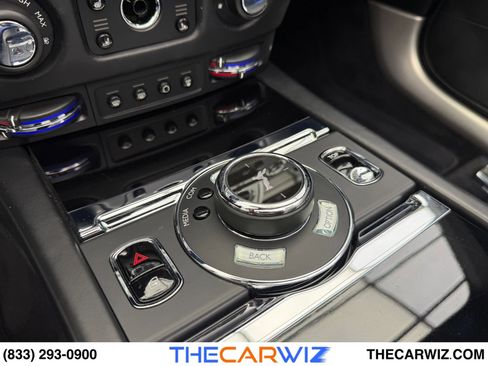 Used 2019 Rolls-Royce Dawn image 53