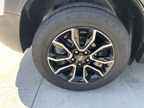 Used 2023 Chevrolet TrailBlazer ACTIV w/ Convenience Package AWD/4WD image 31