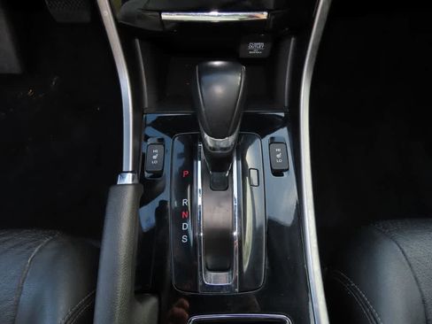 Used 2016 Honda Accord EX-L image 18