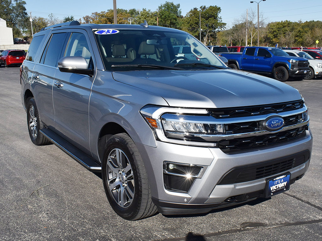 Used 2023 Ford Expedition Limited AWD/4WD image 15