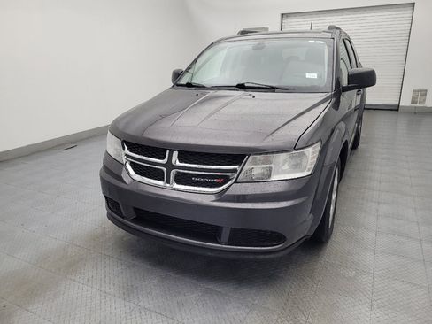 Used 2019 Dodge Journey SE image 15