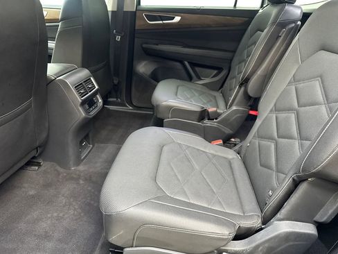 Used 2024 Volkswagen Atlas SE w/ Panoramic Sunroof Package AWD/4WD image 34