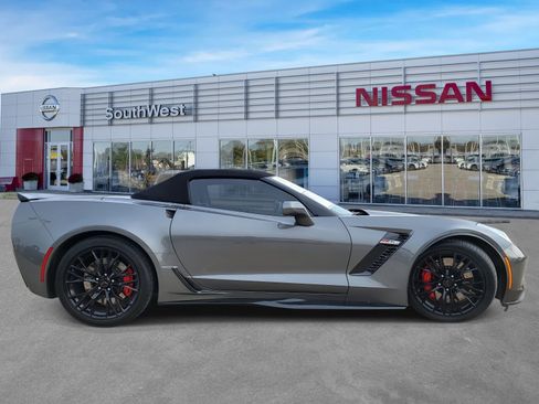 Used 2016 Chevrolet Corvette Z06 w/ 2LZ Preferred Equipment Group image 6