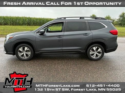 Used 2024 Subaru Ascent Premium AWD/4WD image 5