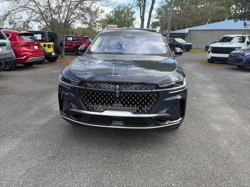 Used 2024 Lincoln Nautilus Black Label image 2