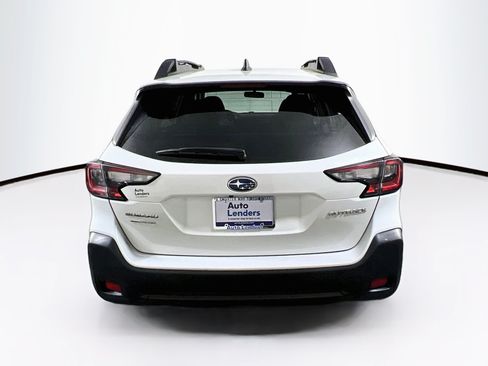 Used 2023 Subaru Outback Premium AWD/4WD image 6