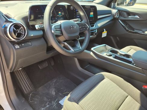 New 2026 Chevrolet Equinox LT w/ Midnight Edition FWD image 26