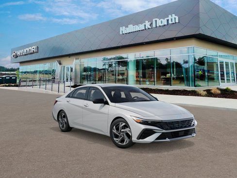 New 2026 Hyundai Elantra SEL Sport image 2