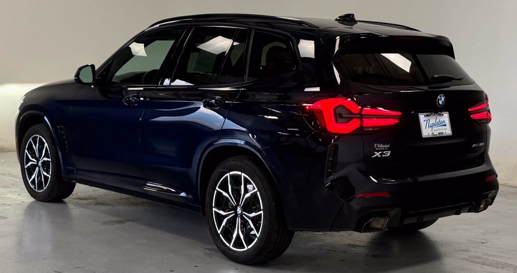Used 2023 BMW X3 xDrive30i w/ M Sport Package AWD/4WD image 4