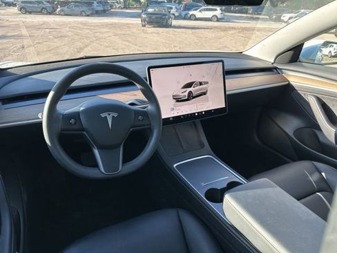 Used 2023 Tesla Model 3 Standard Range image 14