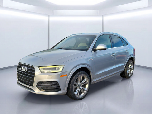 Used 2018 Audi Q3 2.0T Premium Plus w/ Premium Plus Package FWD image 2