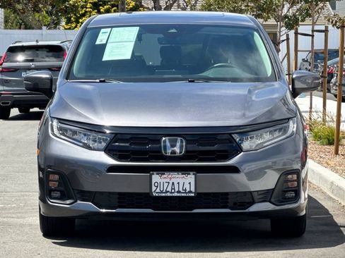 Certified 2025 Honda Odyssey Touring image 9