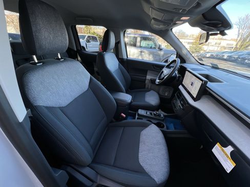 New 2025 Ford Maverick XLT w/ XLT Luxury Package image 24