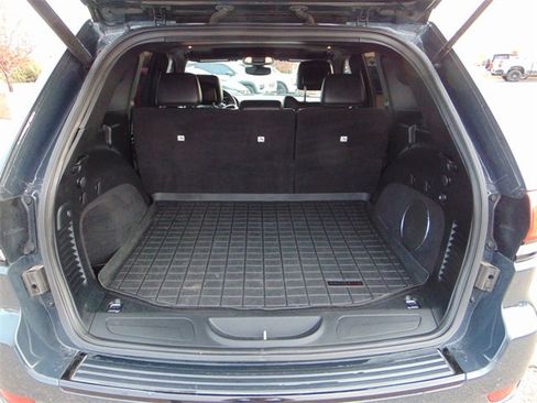 Used 2017 Jeep Grand Cherokee Altitude image 25