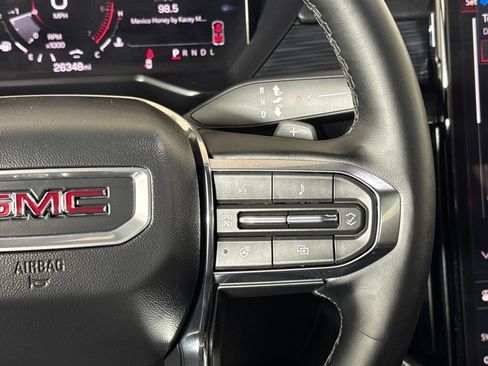 Certified 2025 GMC Acadia Elevation AWD/4WD image 13