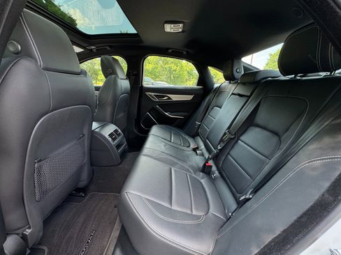 Used 2021 Jaguar XF R-Dynamic SE image 48