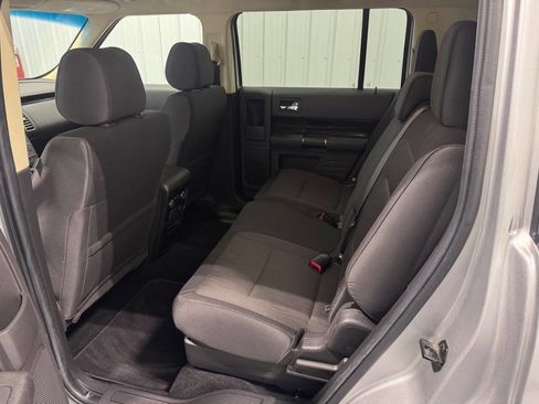 Used 2019 Ford Flex SEL image 12
